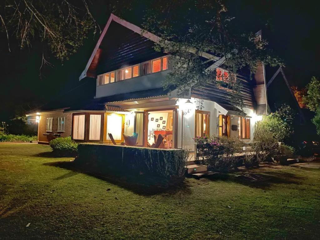 Casa de férias Cajueiro House Campos do Jordão